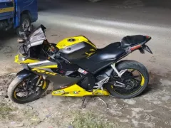 YAMAHA R15 V3